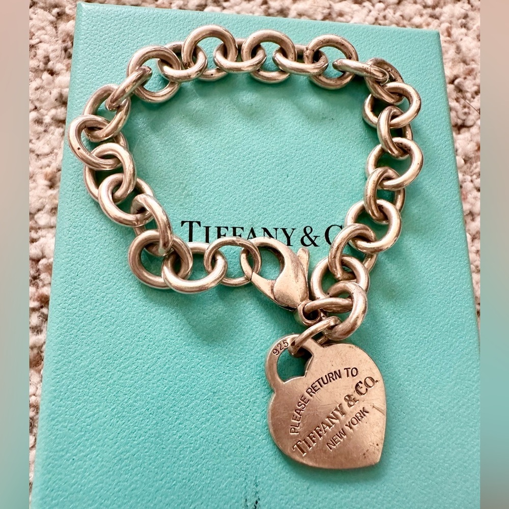 Tiffany & Co Heart Tag Charm Bracelet 925 Sterling Silver 7.5 in